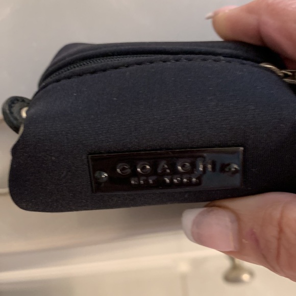 Coach - Picture 7 of 7